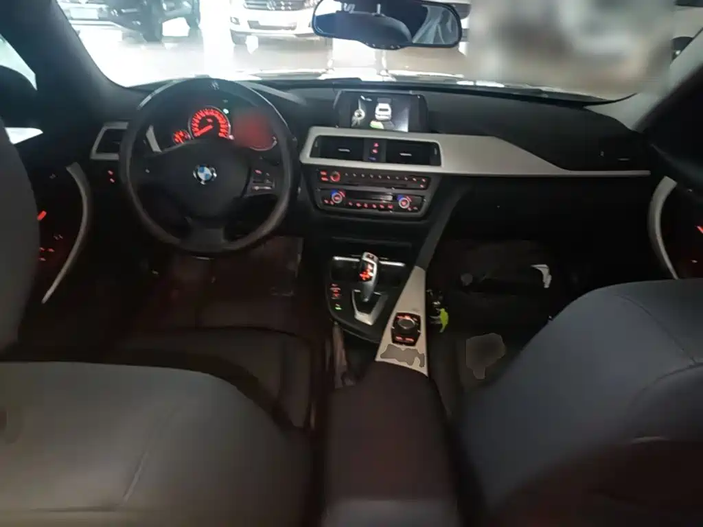 BMW 3 Series — миниатюра 10