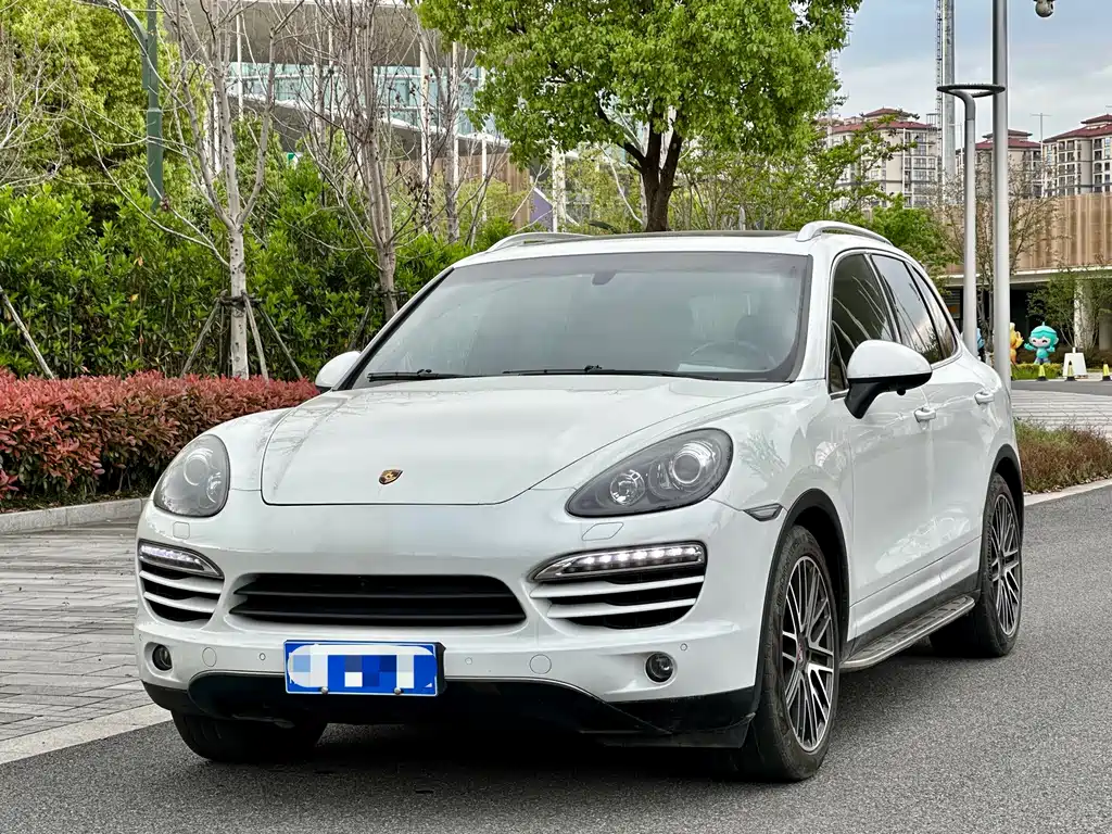Porsche Cayenne 2012