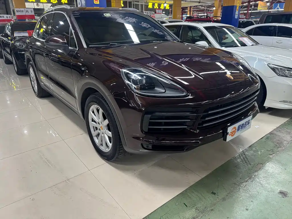 Porsche Cayenne — миниатюра 3