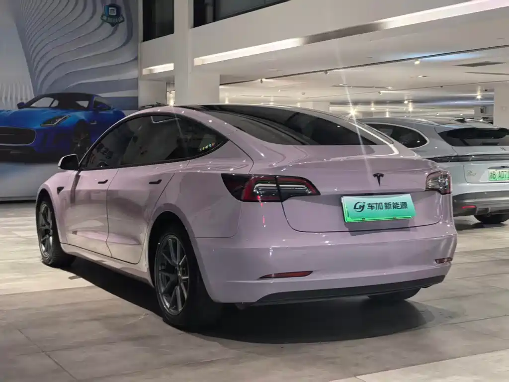 Tesla Model 3 — миниатюра 9