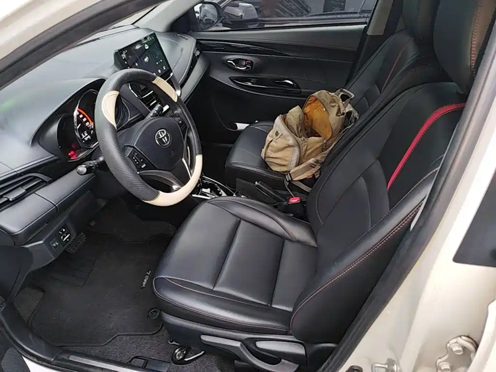 Toyota Yaris L — миниатюра 15