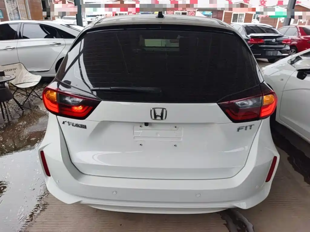Honda Fit — миниатюра 4