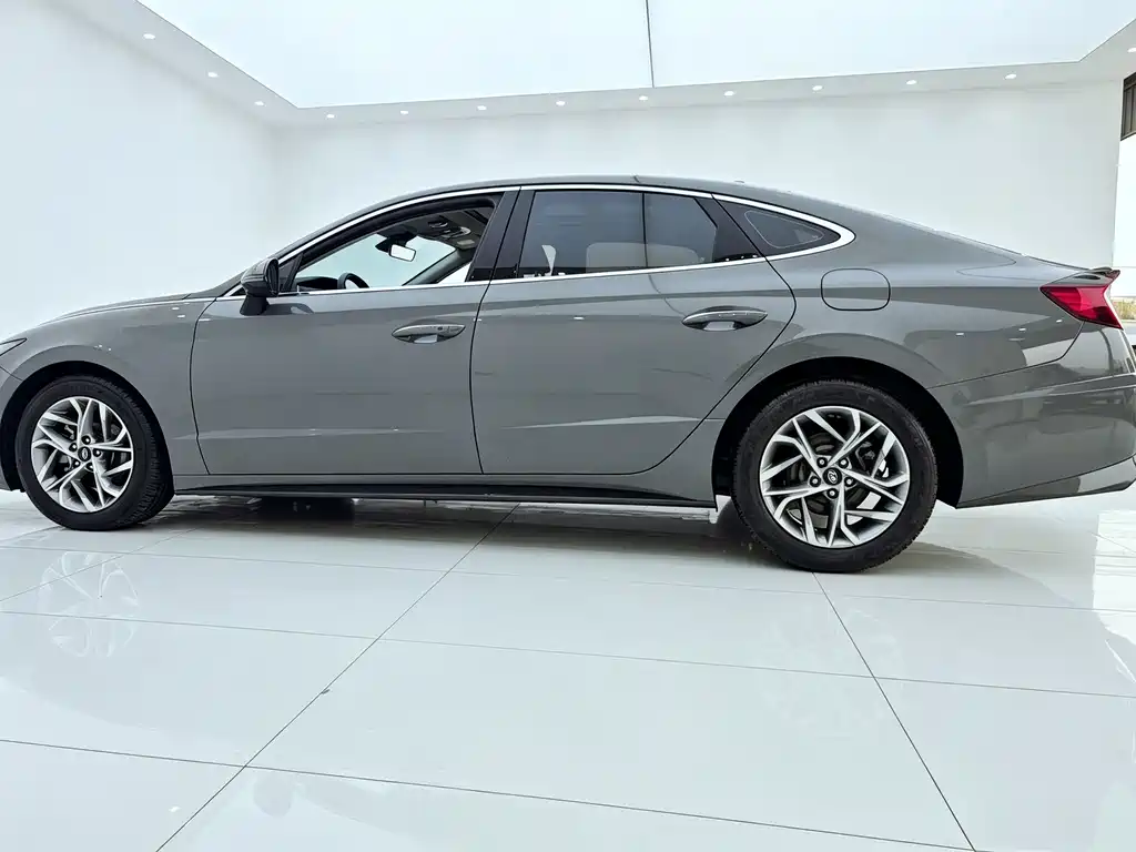 Hyundai Sonata — миниатюра 33