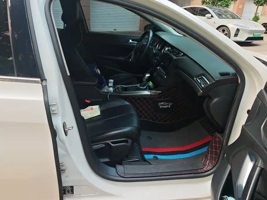 Peugeot 408 — миниатюра 8