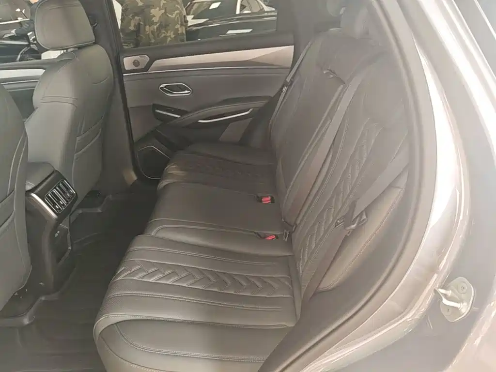 BYD L DM-i — миниатюра 17