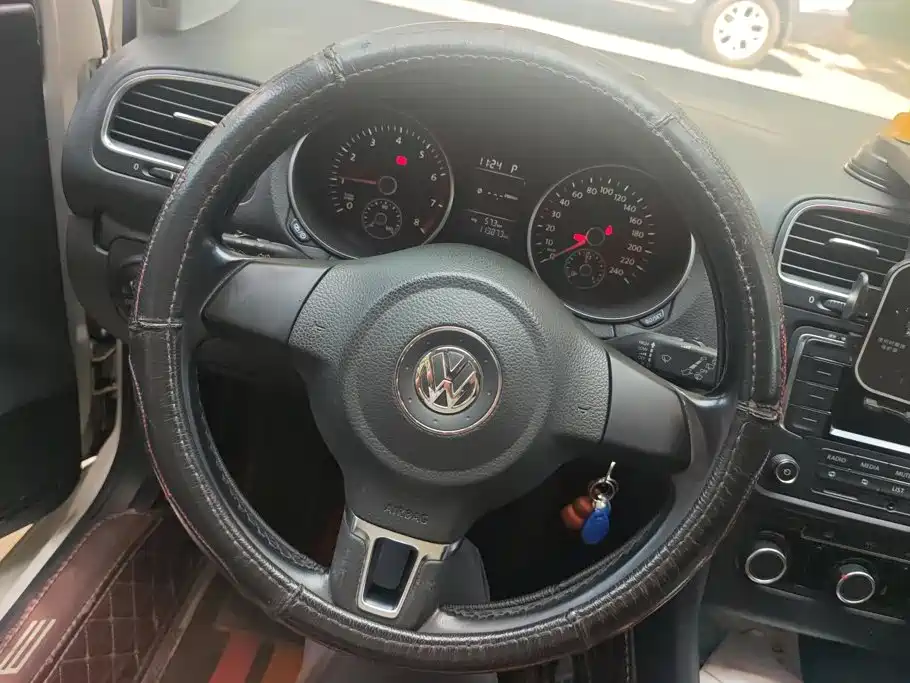 Volkswagen Golf — миниатюра 15