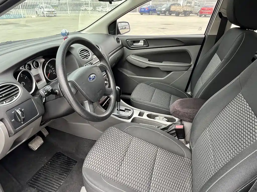 Ford Focus — миниатюра 24
