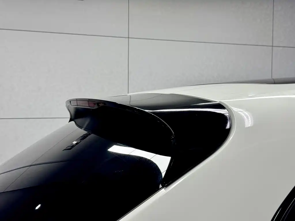 Porsche Macan — миниатюра 27