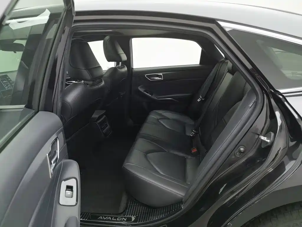 Toyota Avalon — миниатюра 15