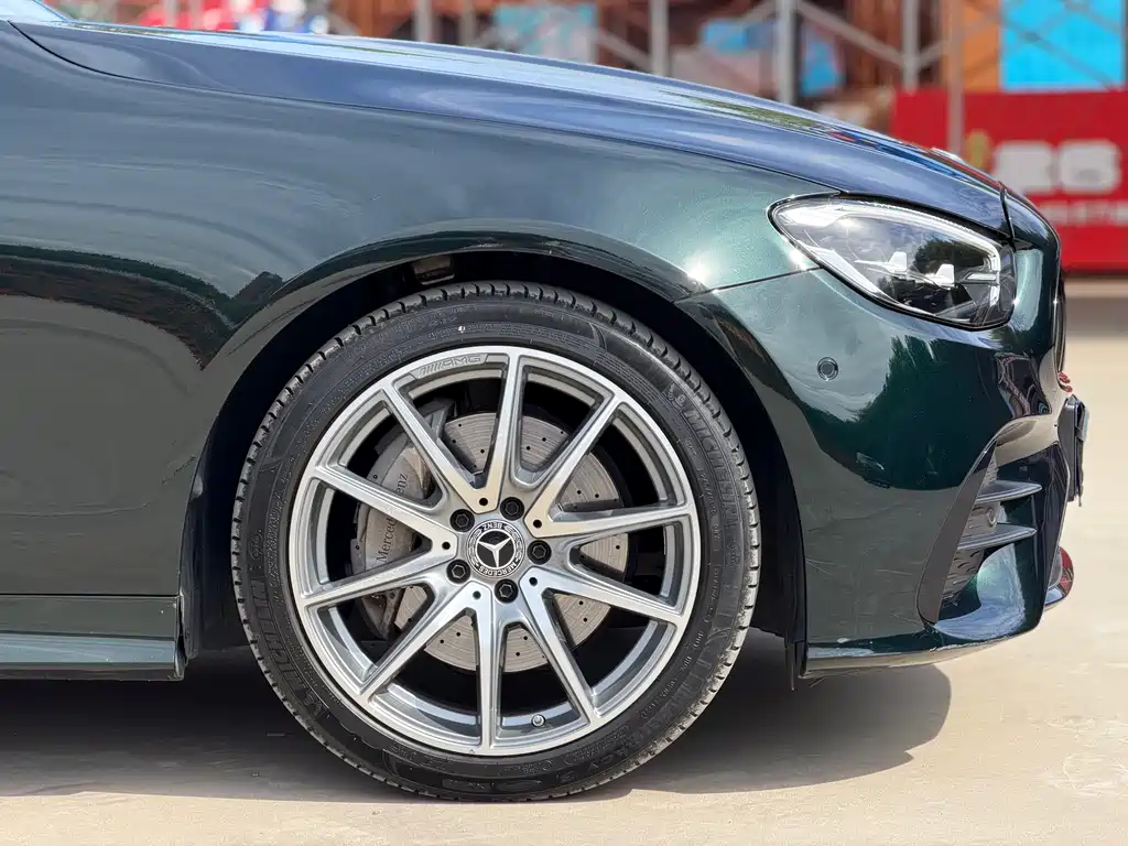 Mercedes-Benz E-Class (Import) — миниатюра 6