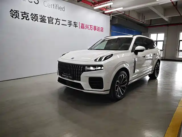 2022 Lynk & Co 09