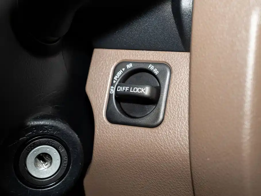 Toyota Land Cruiser — миниатюра 12