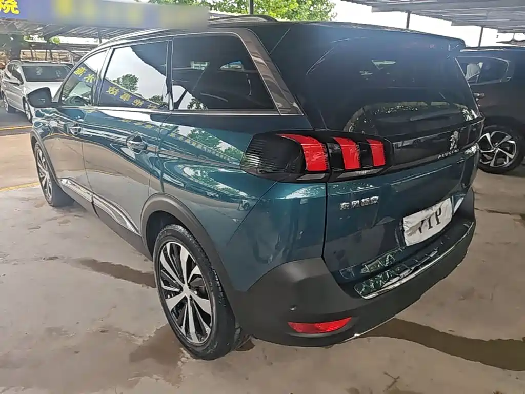 Peugeot 5008 — миниатюра 5