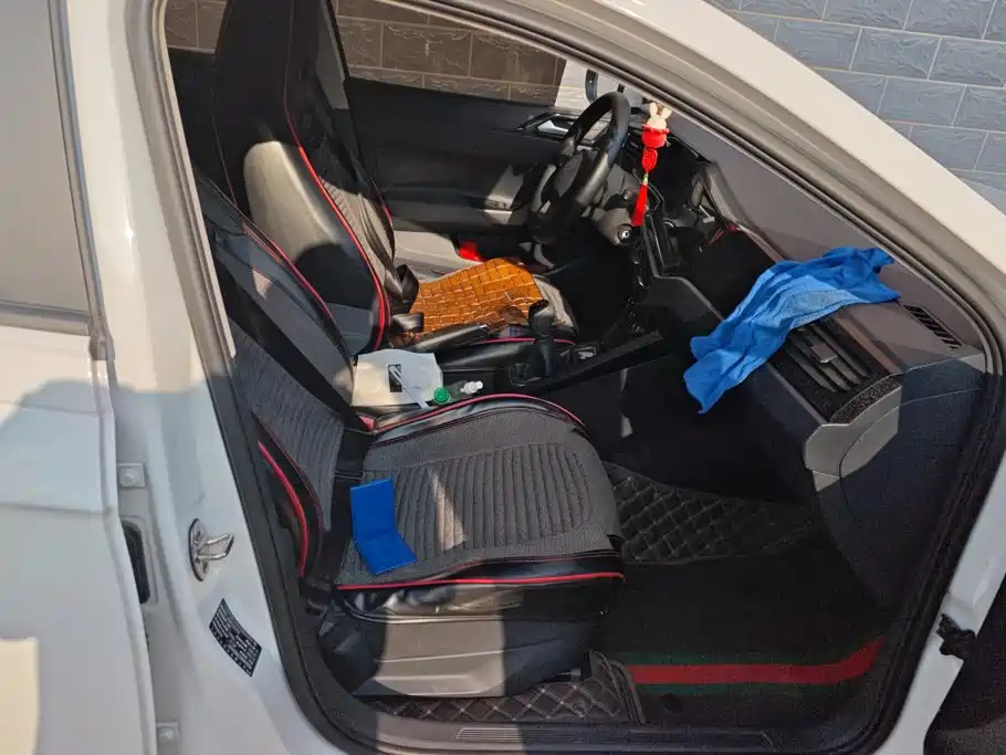 Volkswagen Lavida — миниатюра 8