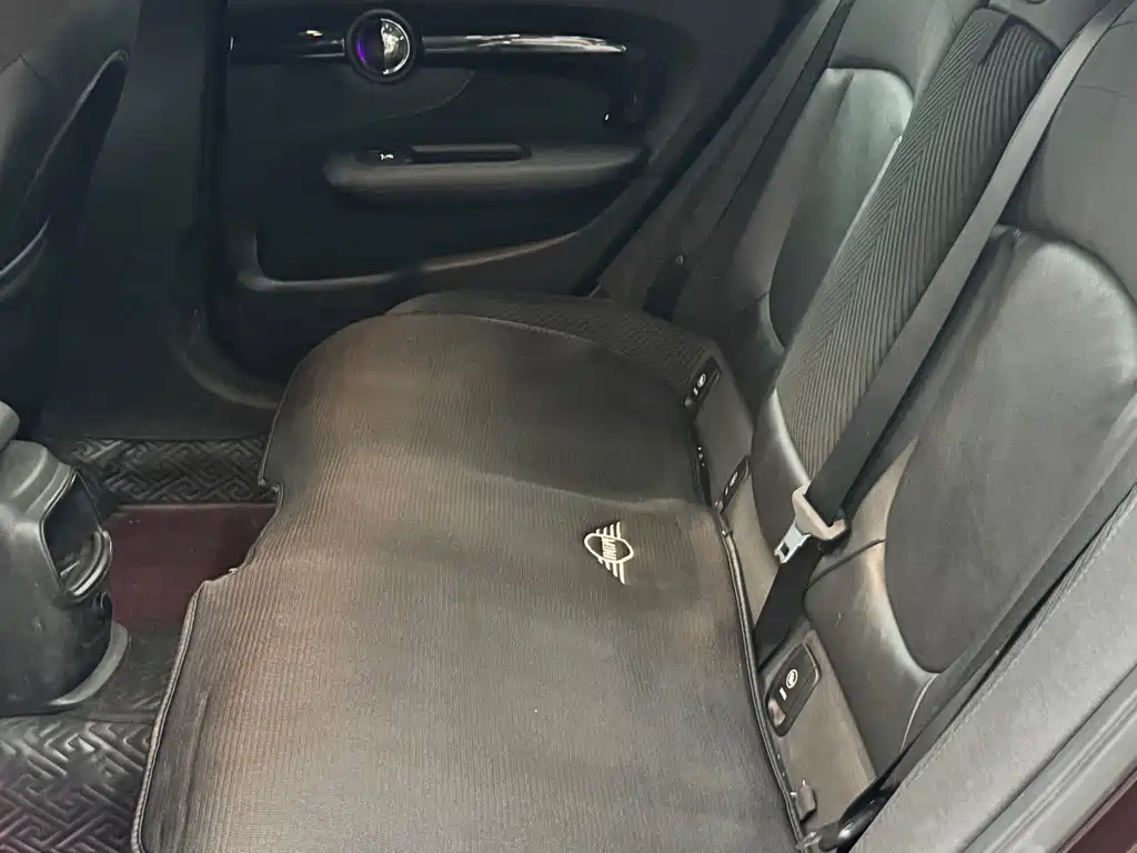 MINI Mini Clubman — миниатюра 8
