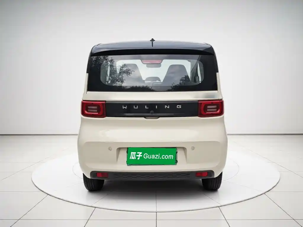 Wuling MINIEV — миниатюра 3