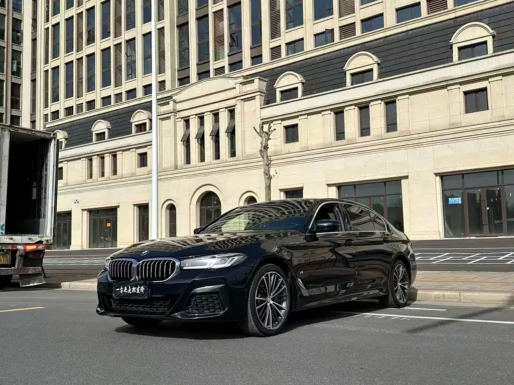 BMW 5 Series 2023
