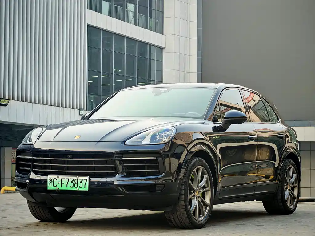 PORSCHE CAYENNE NEW ENERGY