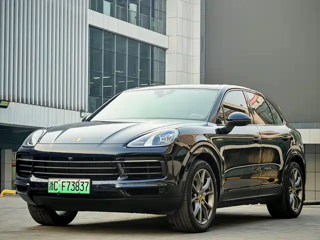 PORSCHE CAYENNE NEW ENERGY 2023