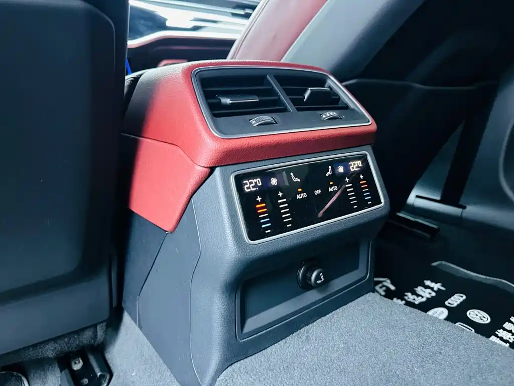 Audi A7L — миниатюра 15