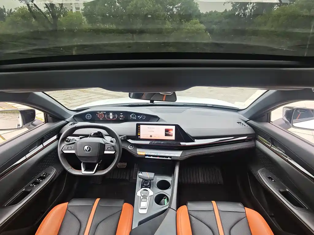 Changan UNI-V — миниатюра 17