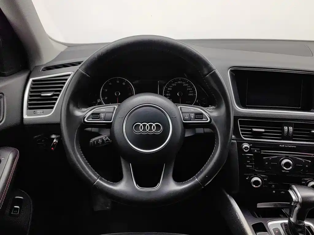 Audi Q5 — миниатюра 11