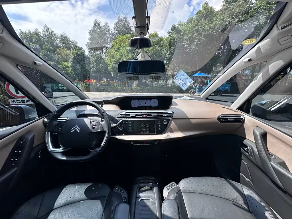 Citroen C4 Picasso — миниатюра 6