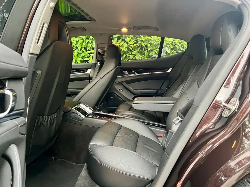 Porsche Panamera — миниатюра 8