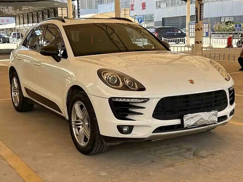 Porsche Macan — миниатюра 3
