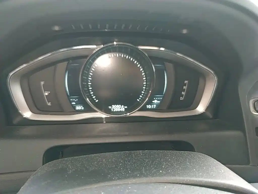 Volvo XC60 (Import) — миниатюра 12
