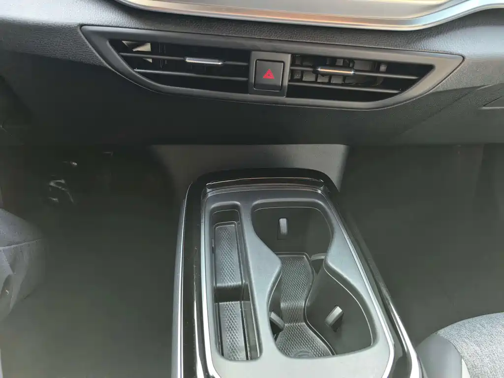 Volkswagen ID.4 Crozz — миниатюра 20