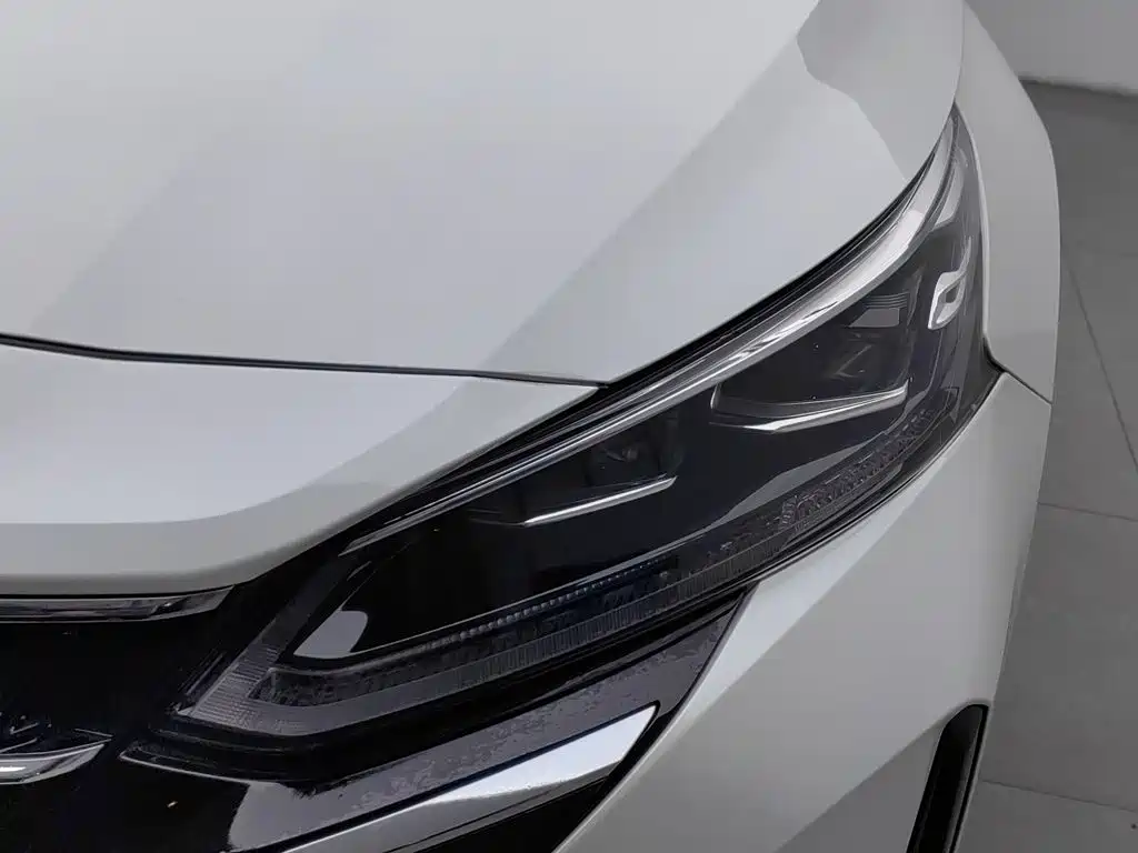 Nissan Teana — миниатюра 7
