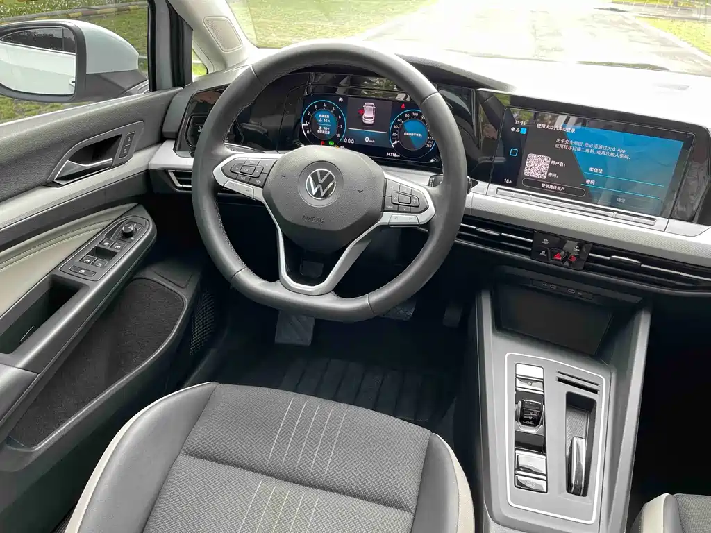 Volkswagen Golf — миниатюра 13