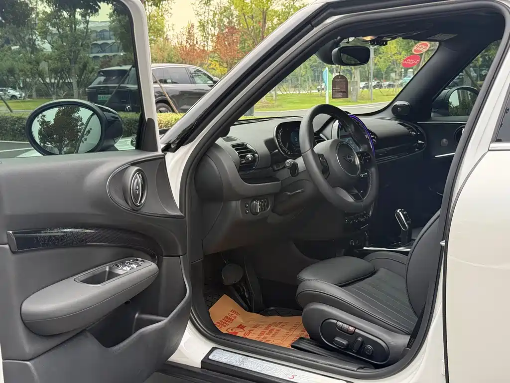 MINI Mini Clubman — миниатюра 11