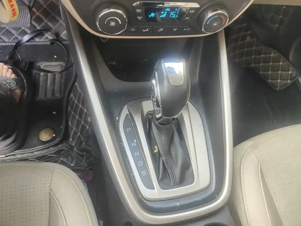 Ford Escort — миниатюра 14