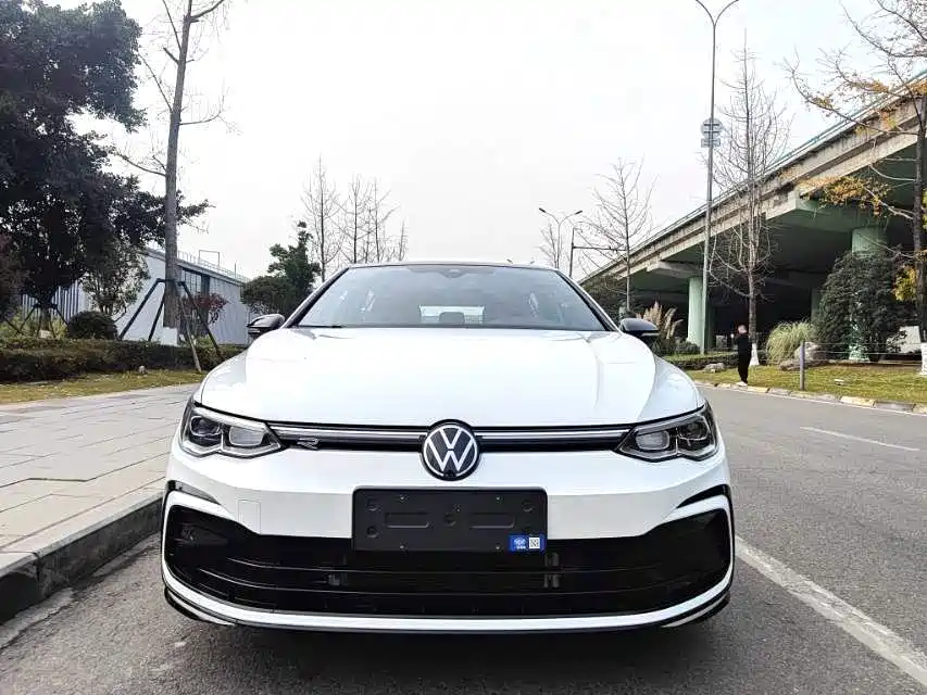 Volkswagen Golf — миниатюра 2