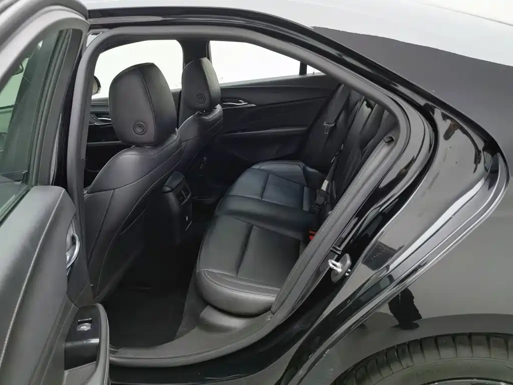 Cadillac CT4 — миниатюра 15