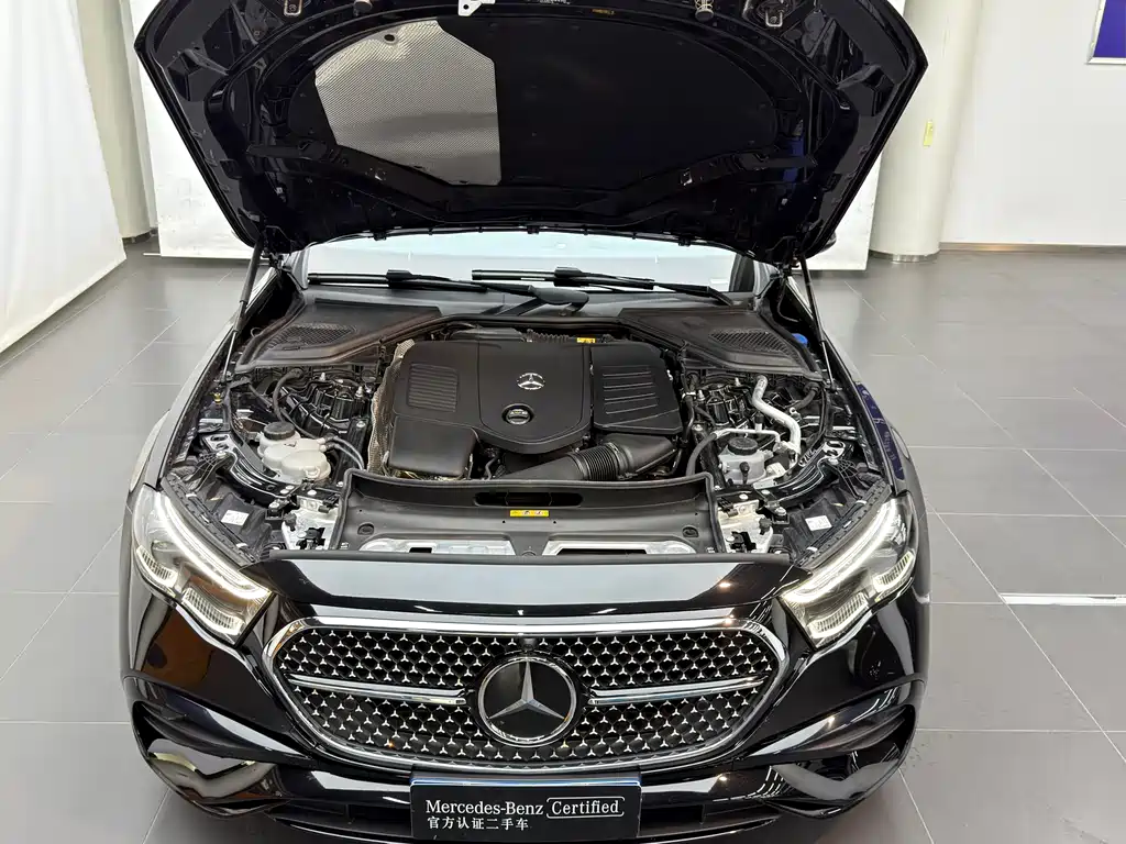 Mercedes-Benz E-Class (Import) — миниатюра 15