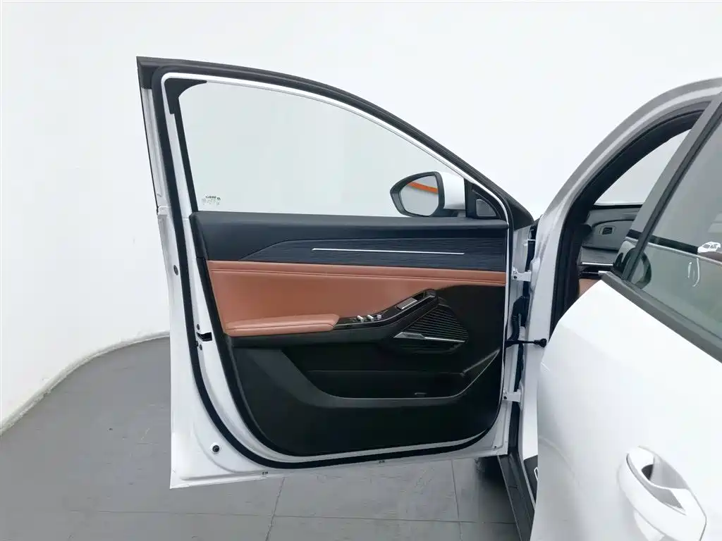 GEELY GALAXY GALAXY L6