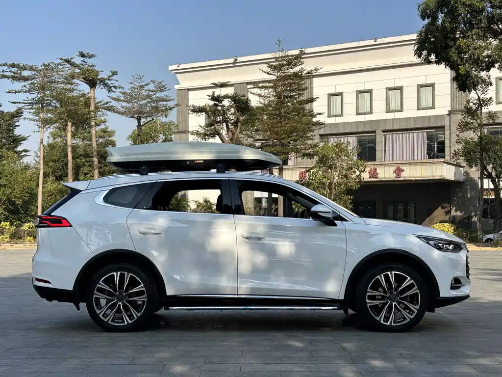 BYD TANG