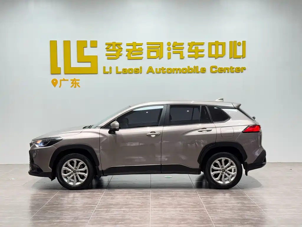 Toyota Frontlander — миниатюра 5