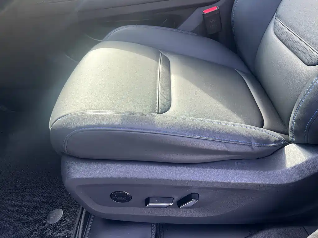 Ford Equator Sport — миниатюра 8