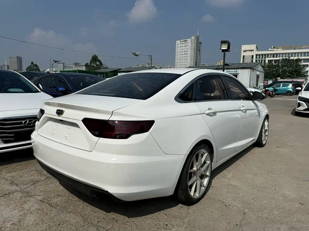 Geely Emgrand GL — миниатюра 9
