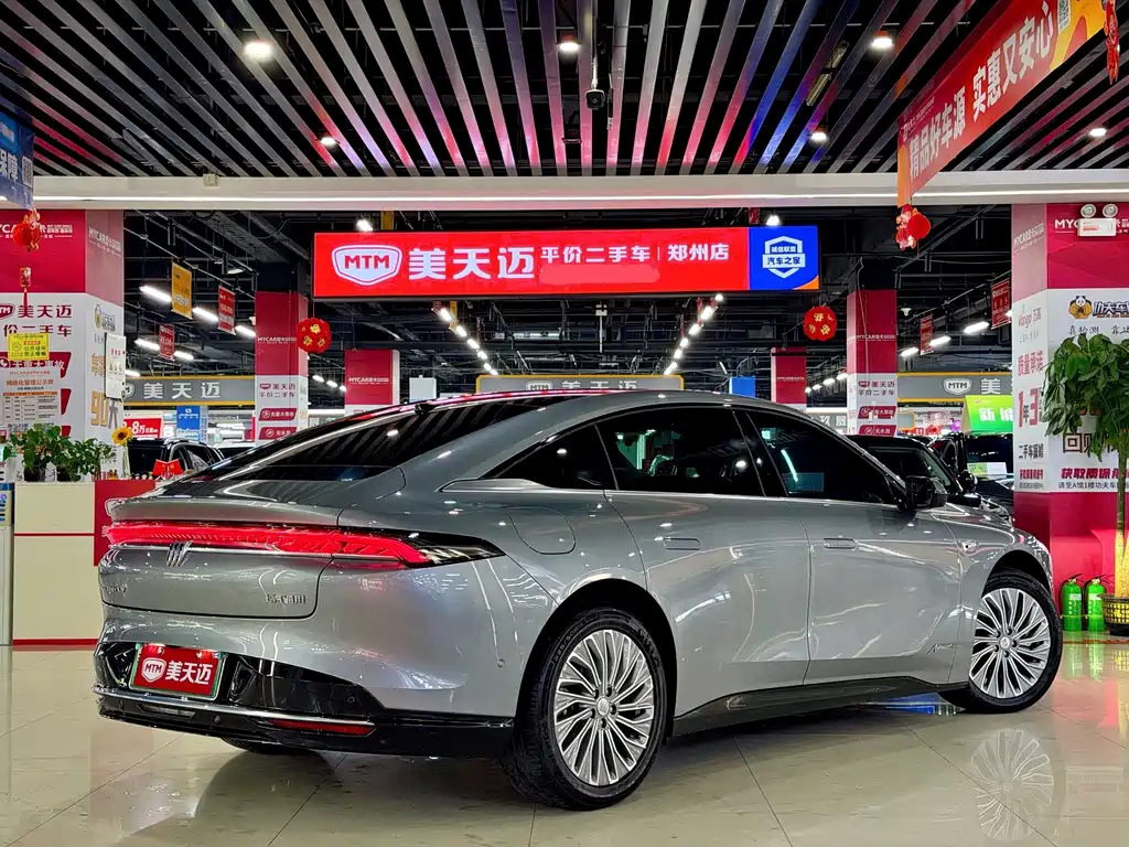 Buick Electra L7 — миниатюра 4
