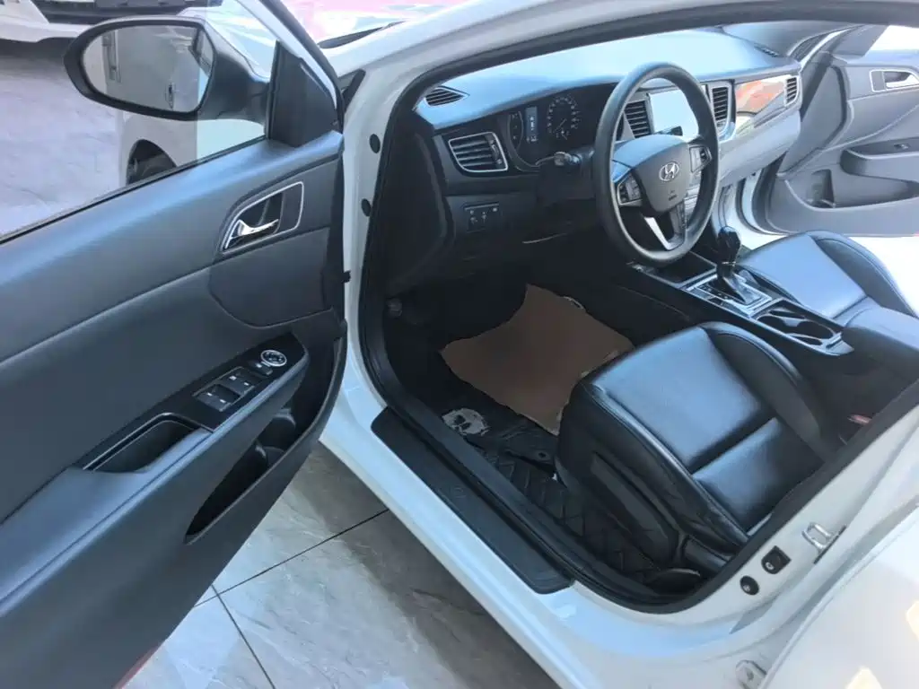 Hyundai Mistra — миниатюра 16