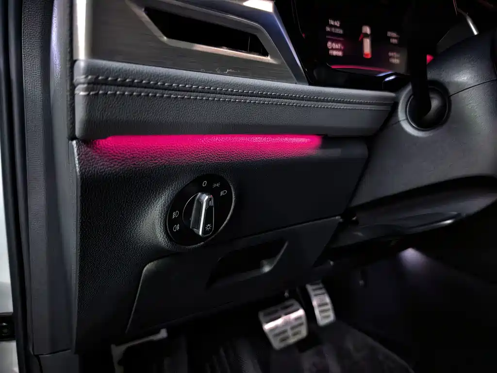 Volkswagen Sagitar — миниатюра 26