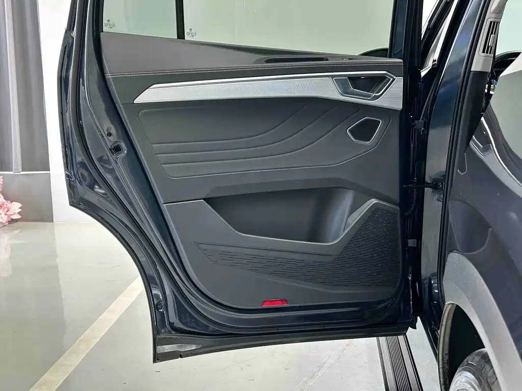 Volkswagen Talagon — миниатюра 26