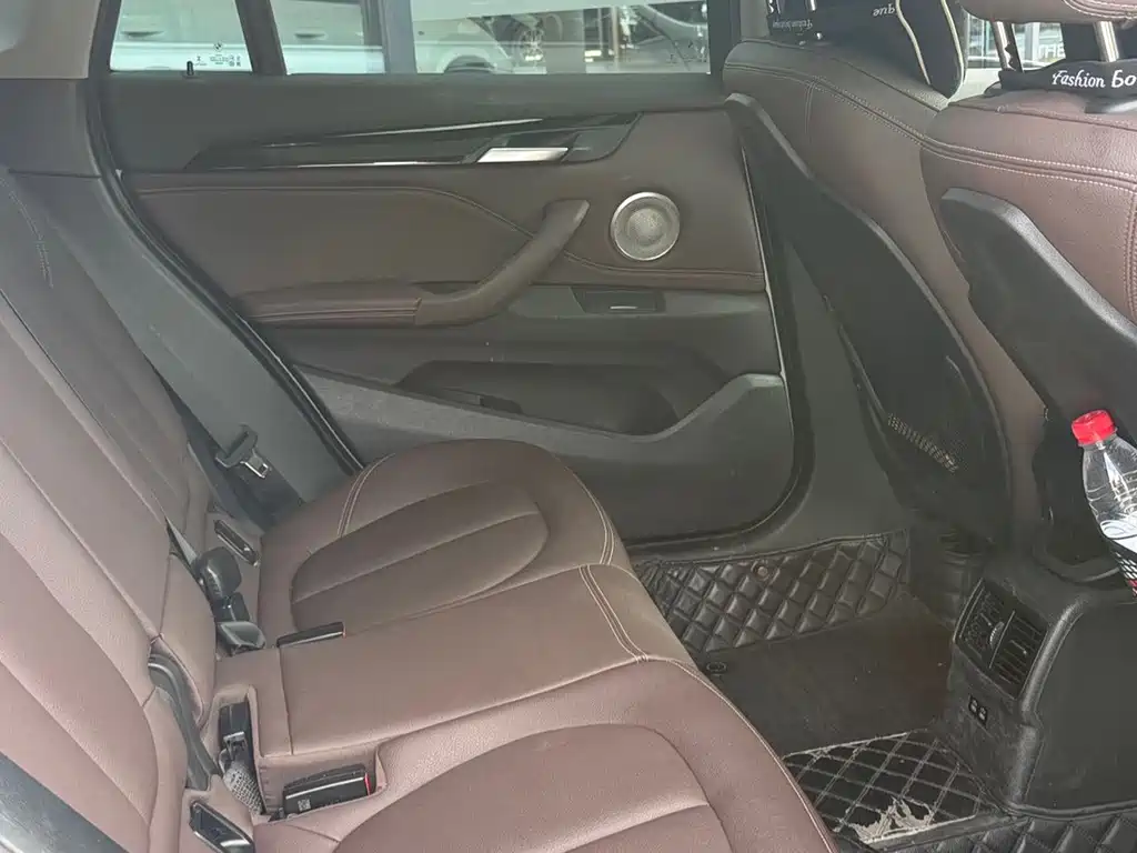 BMW X1 — миниатюра 10