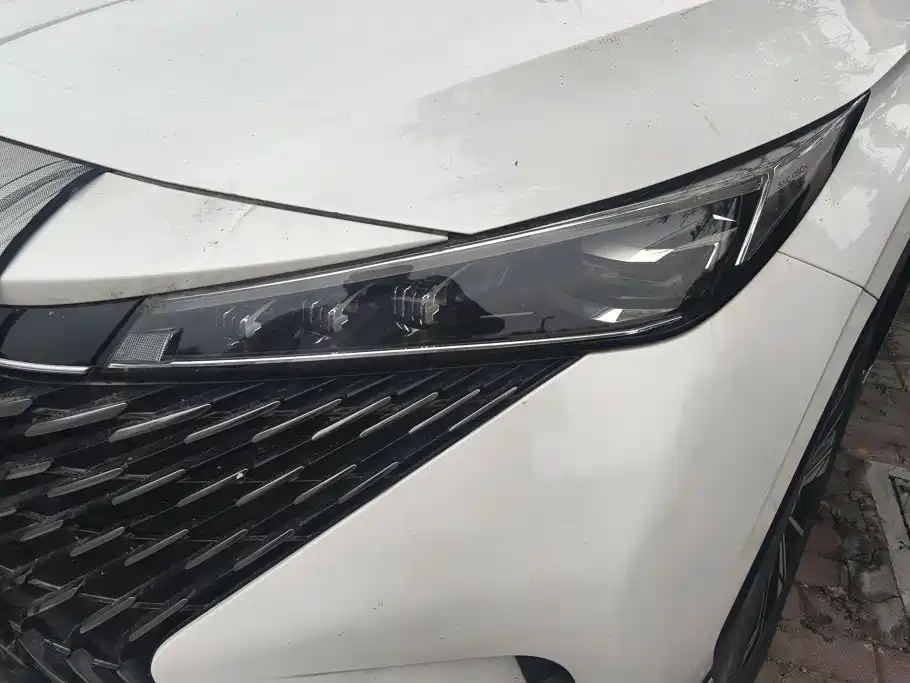 Roewe RX5 — миниатюра 5