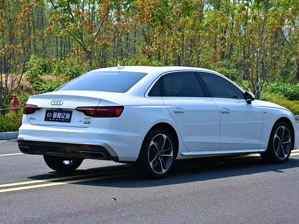 Audi A4L — миниатюра 15